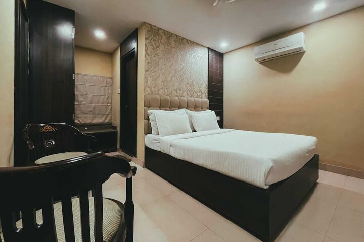 Room 14 of 53
