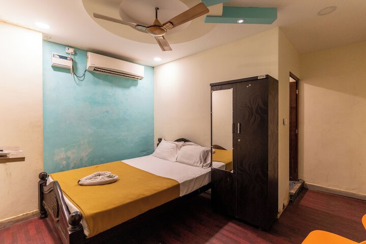 Room 8 of 29