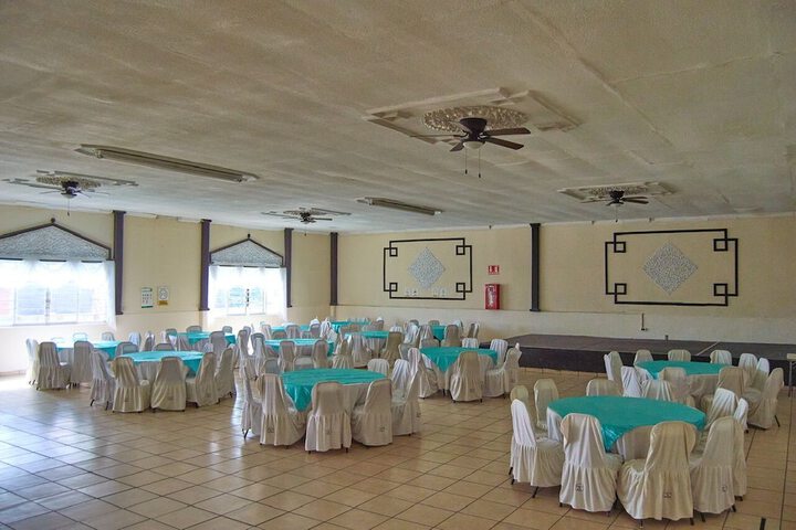 Ballroom/Hall 45 of 81