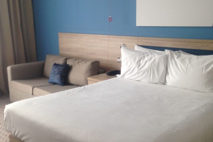 Room 18 of 41