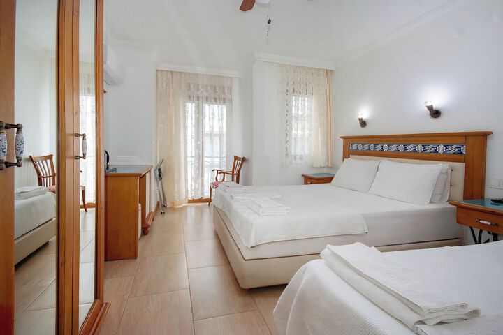 Room 47 of 63