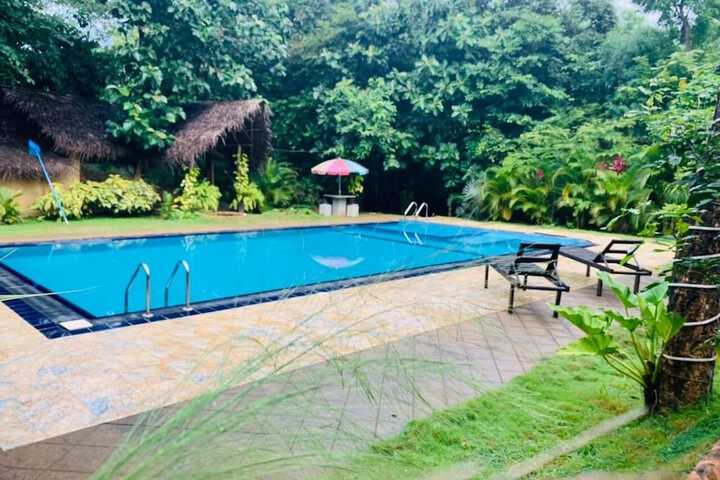 Pool 48 of 62