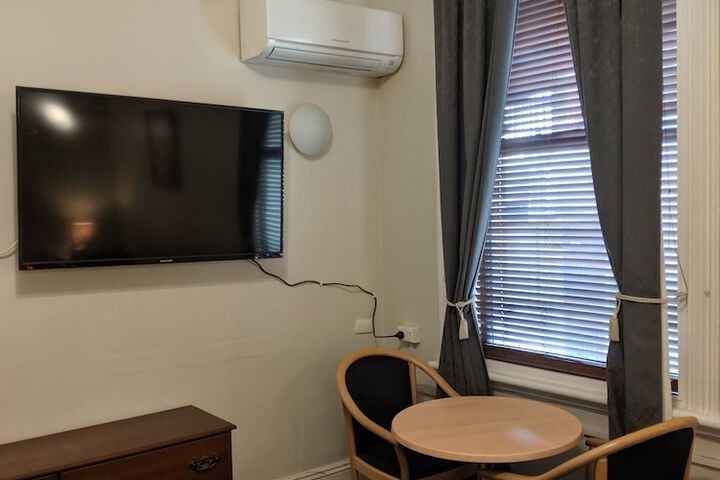 Room 26 of 48