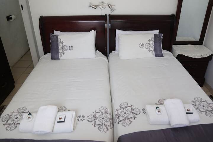 Room 10 of 68