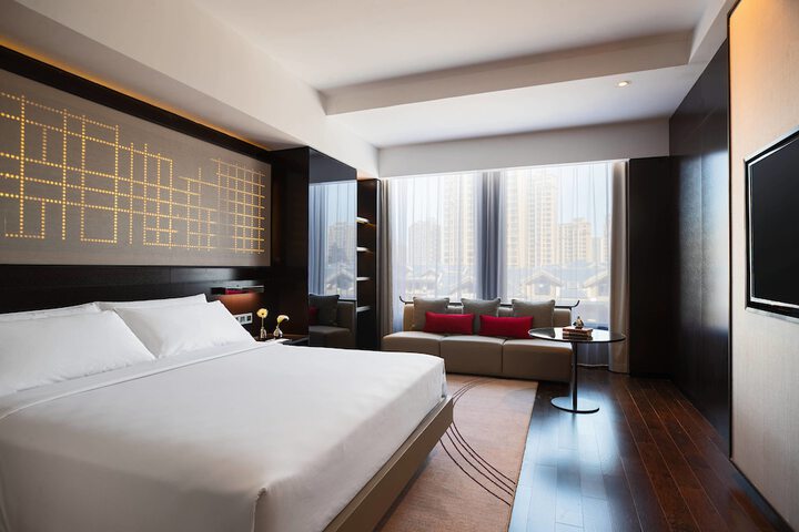 Room 20 of 37