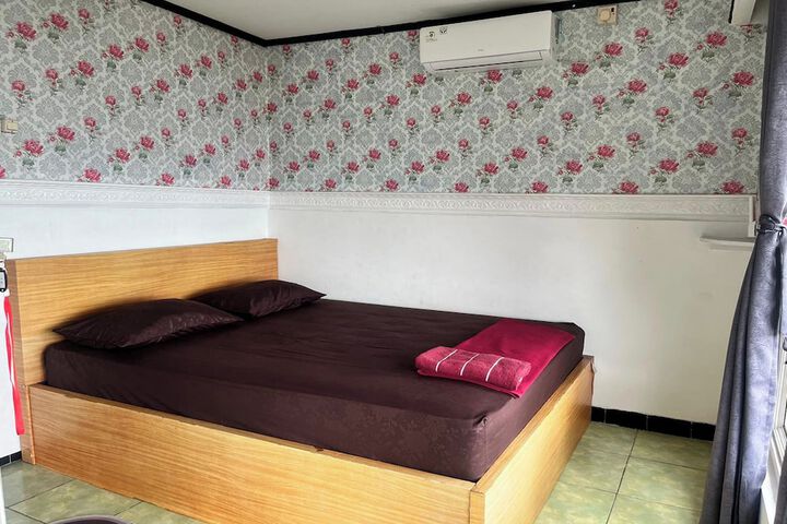 Room 9 of 41