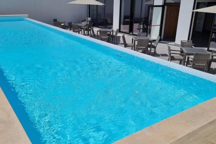 Pool 26 of 32