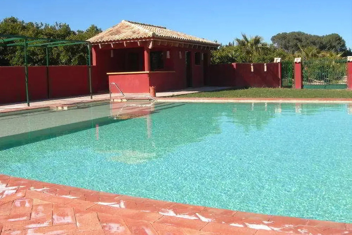 Hotel with Pool