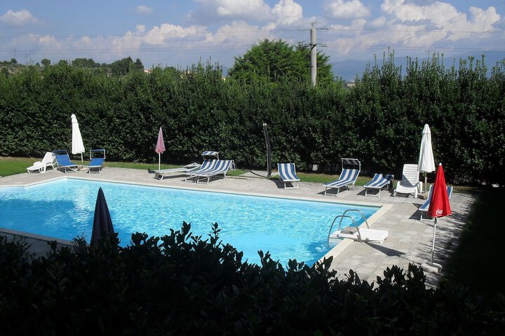 Pool 20 of 47