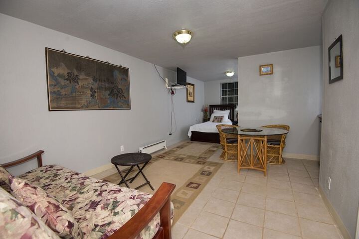 Room 34 of 60