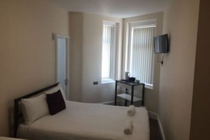 Room 42 of 53