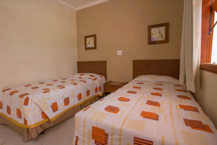 Room 2 of 50