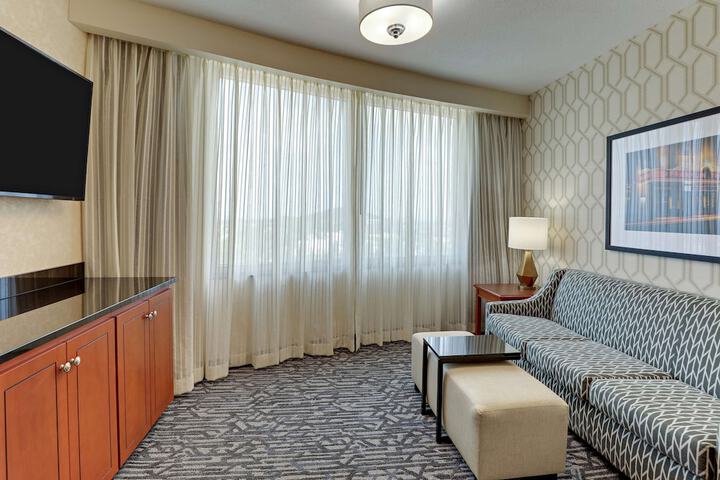 Room 13 of 61
