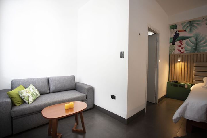 Room 20 of 146