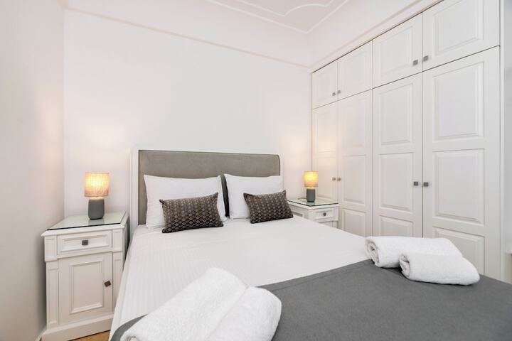 Room 42 of 120
