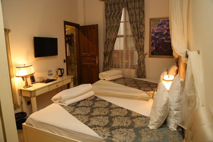 Room 21 of 56