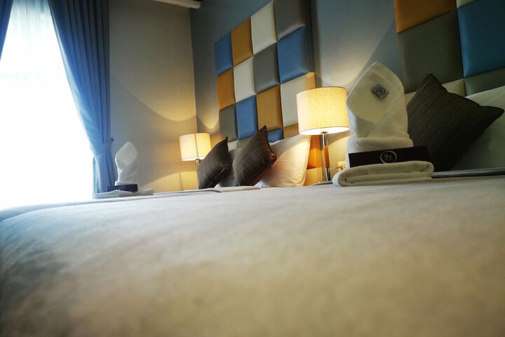 Room 16 of 21