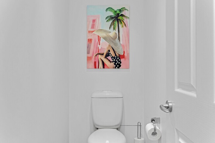 Room 15 of 25