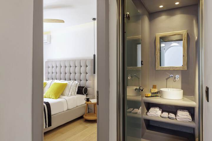 Room 43 of 177