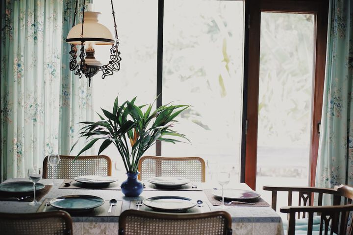 Dining 37 of 67