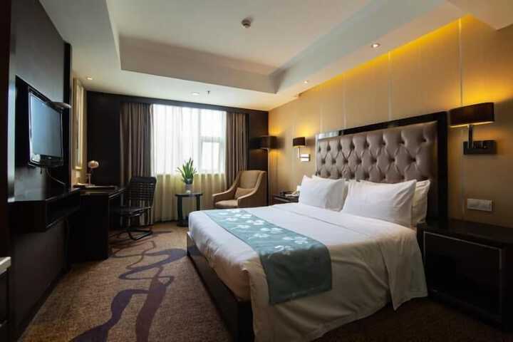 Room 21 of 41