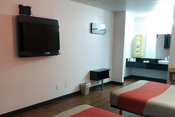 Photo 6