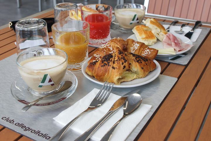 Breakfast/Coffee Service 49 of 57