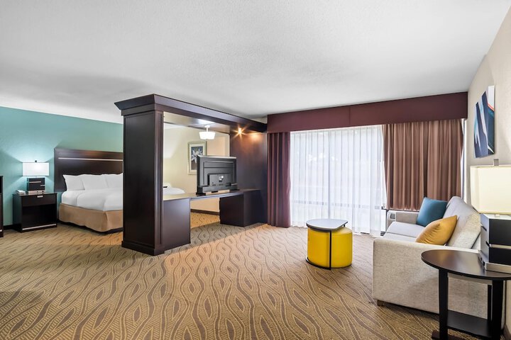 Room 13 of 47