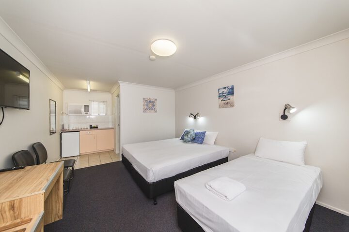 Room 8 of 36