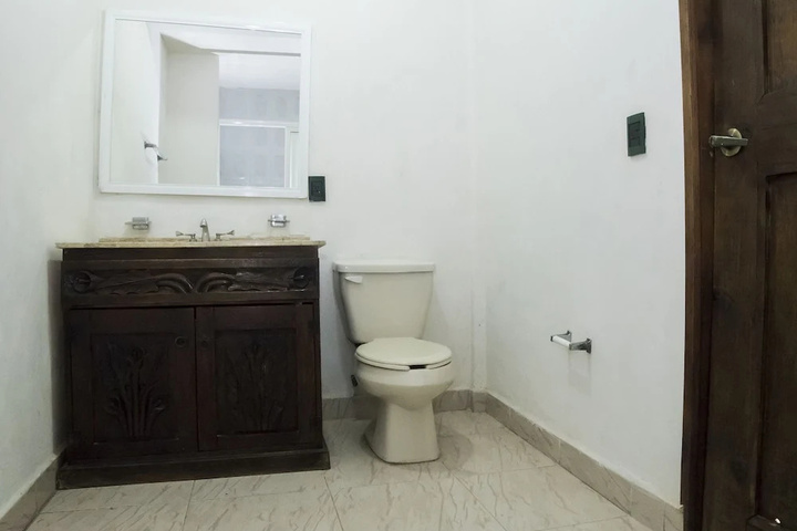 Room 8 of 14