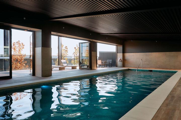 Pool 41 of 78