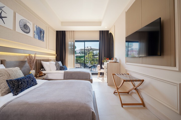 Room 8 of 170