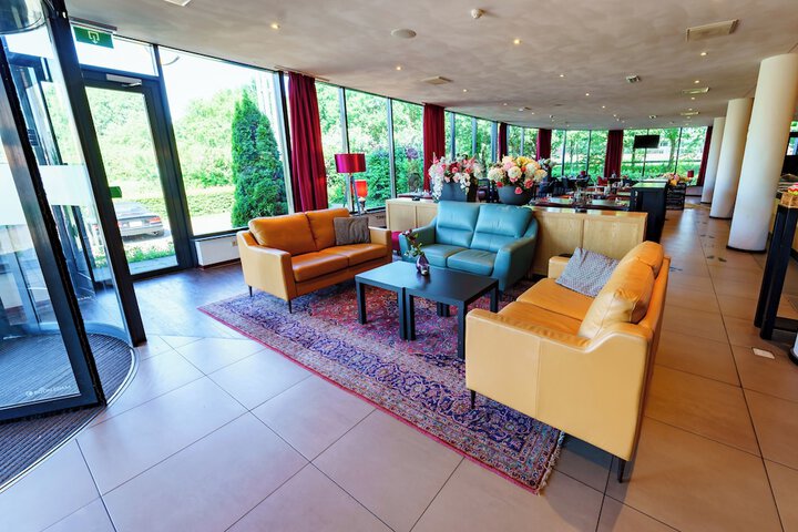 Lobby Entry
