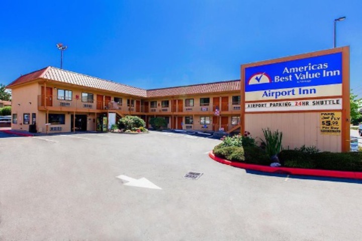 Hotel 12 of 24