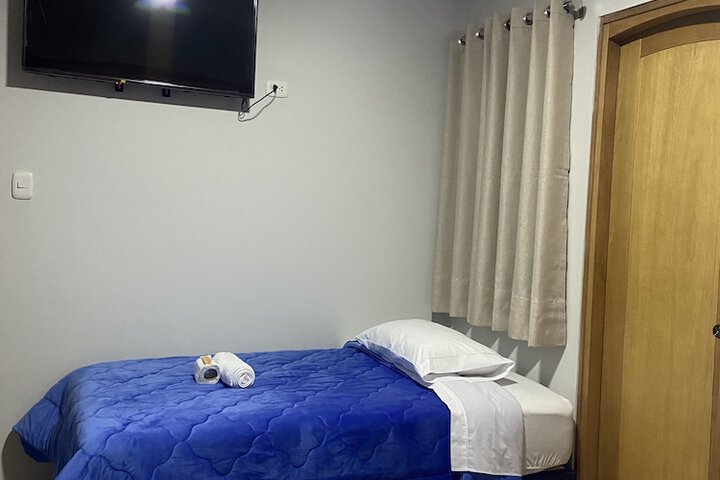 Room 8 of 19