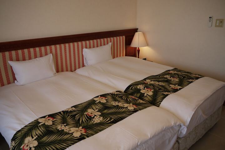 Room 6 of 29
