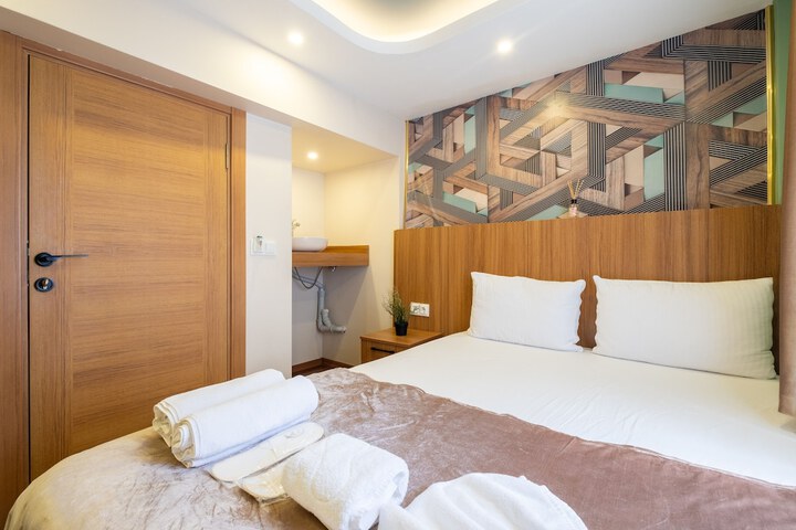 Room 16 of 56
