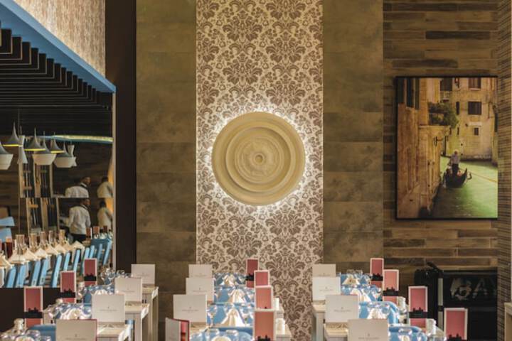 Dining 48 of 108