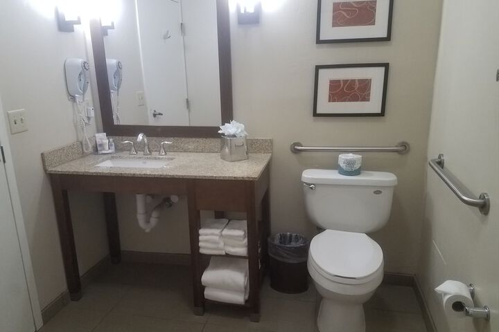 Bathroom sink