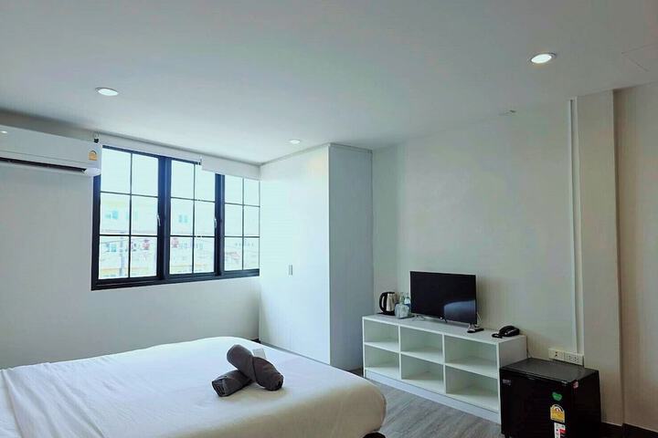 Room 16 of 57