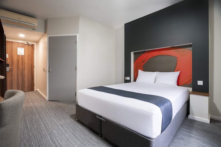 Room 20 of 36