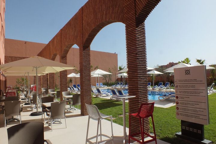 Pools & Facilities
