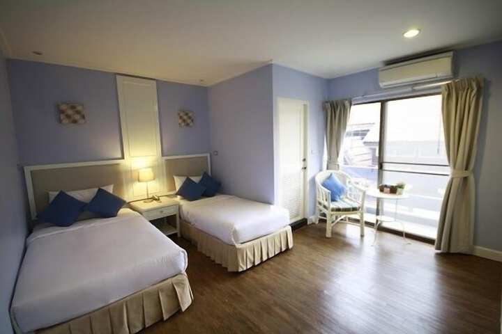 Room 18 of 30