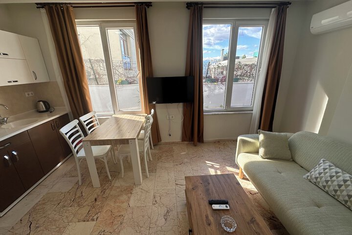Room 90 of 171