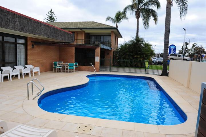 Pool Hotel