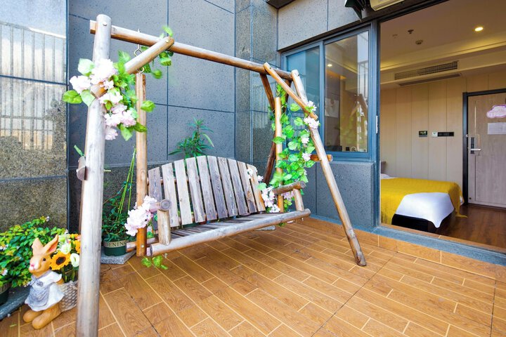 Terrace/Patio 15 of 17