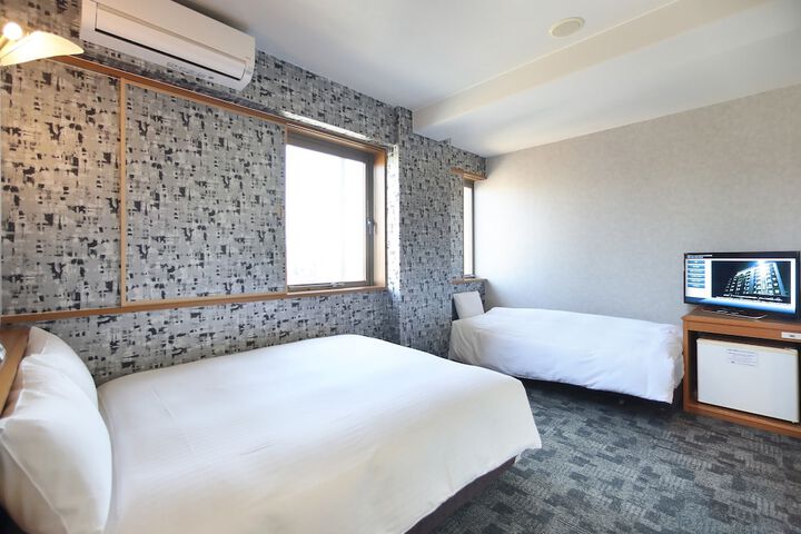 Room 14 of 45
