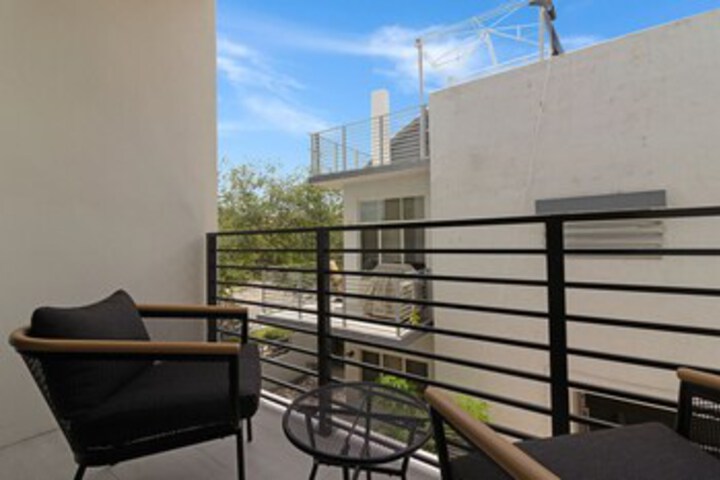 Terrace/Patio 28 of 188