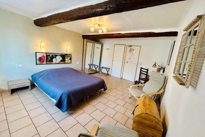 Room 7 of 13