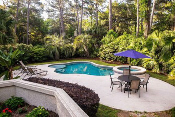 Pool 17 of 29